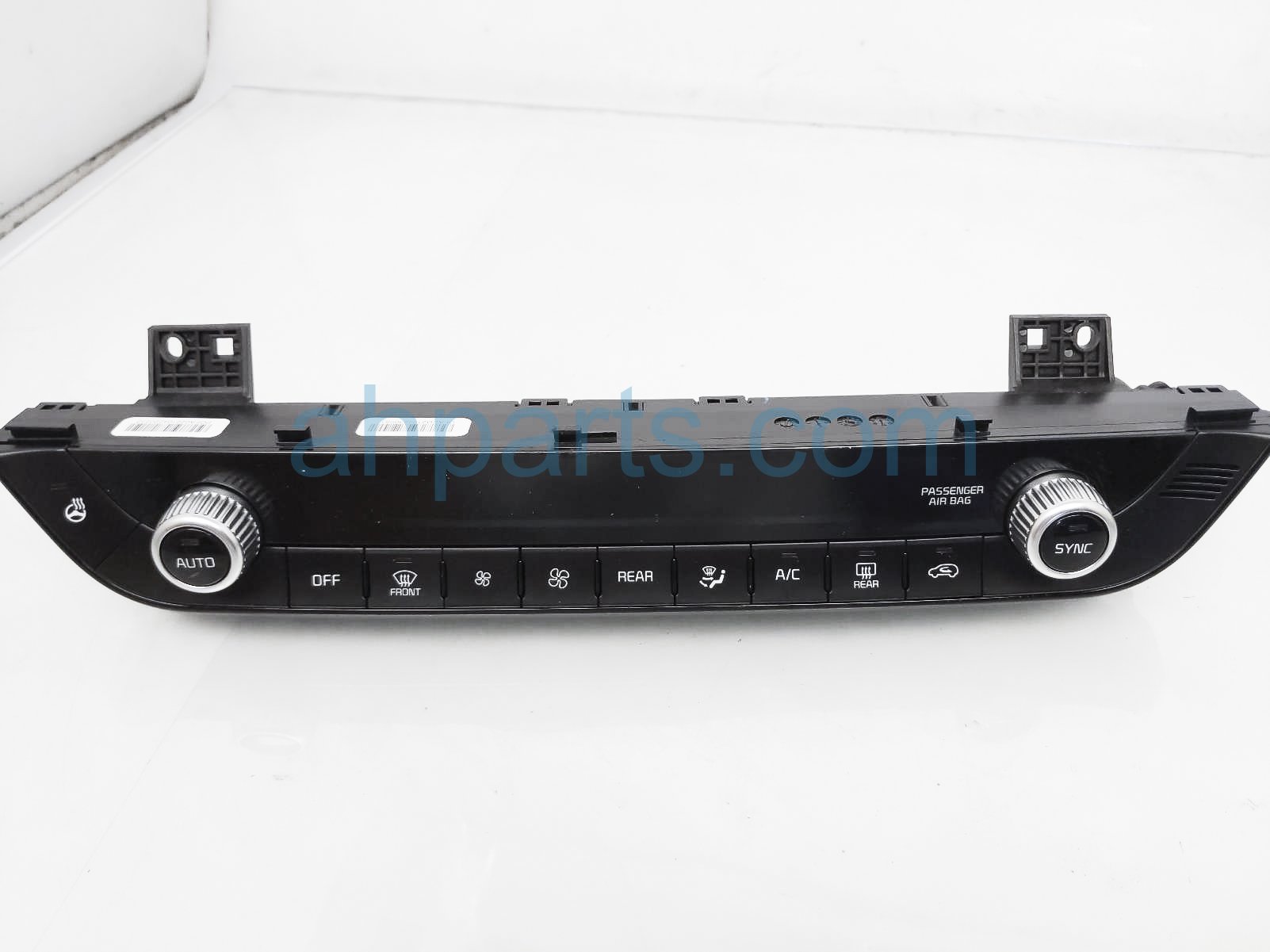 $139 Kia HEATER/AC CONTROL(ON DASH) - SX $139 Kia HEATER/AC CONTROL(ON DASH) - SX