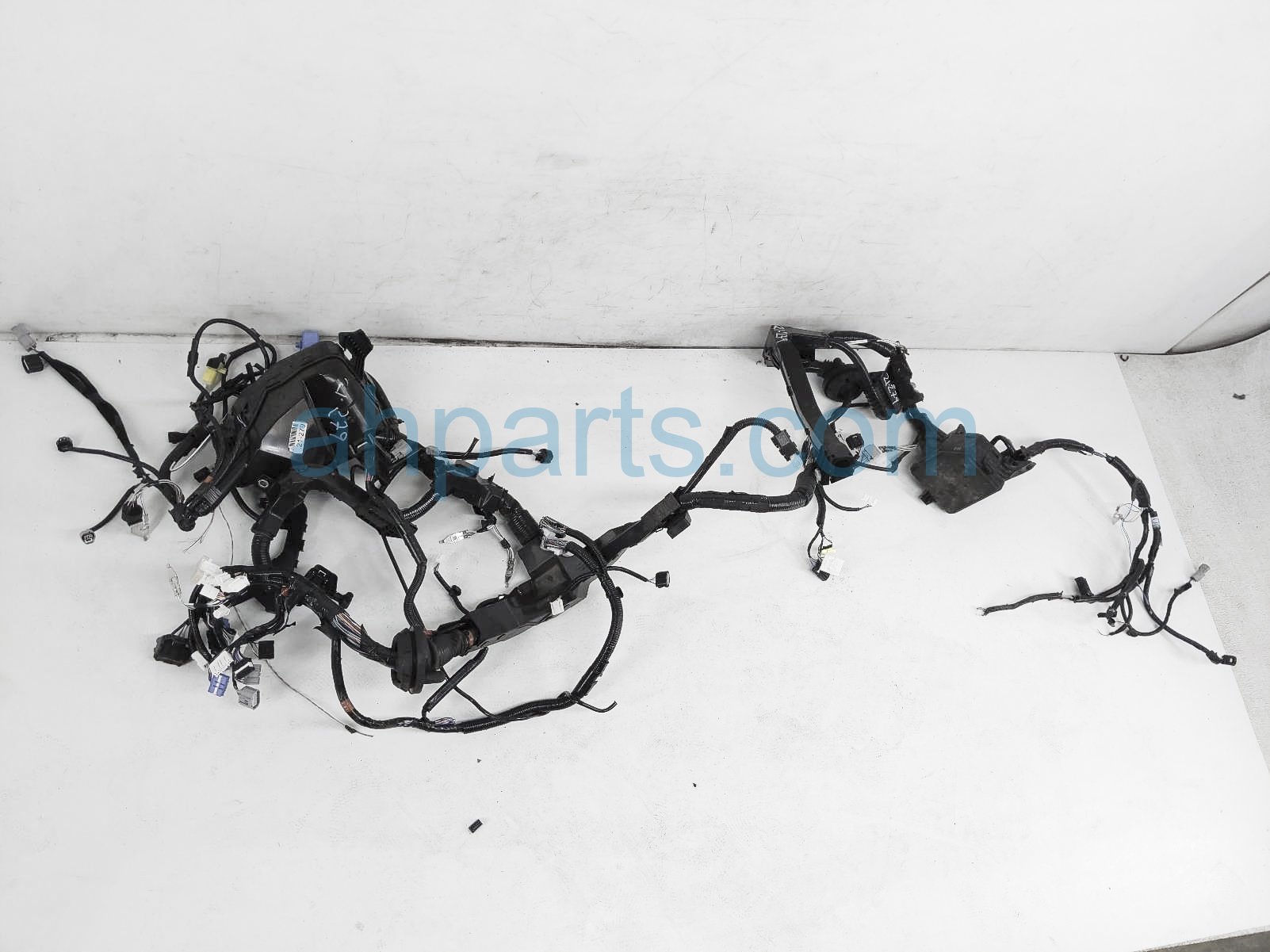 $1100 Toyota ENGINE ROOM WIRE HARNESS - LE 2.5L $1100 Toyota ENGINE ROOM WIRE HARNESS - LE 2.5L