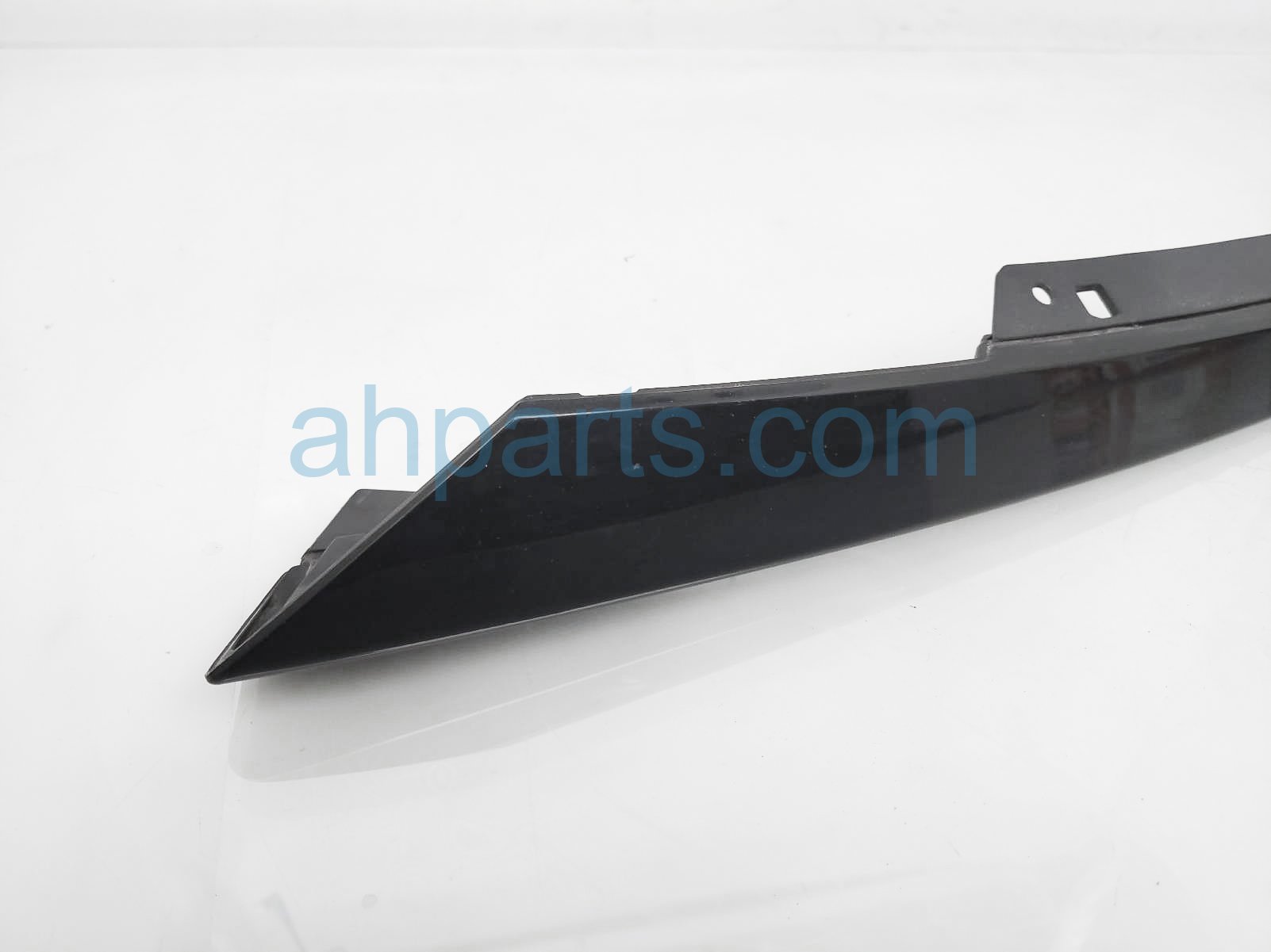 2018 Honda Civic Driver Grille Extension Assy - Black 71129-TEY-Y01,