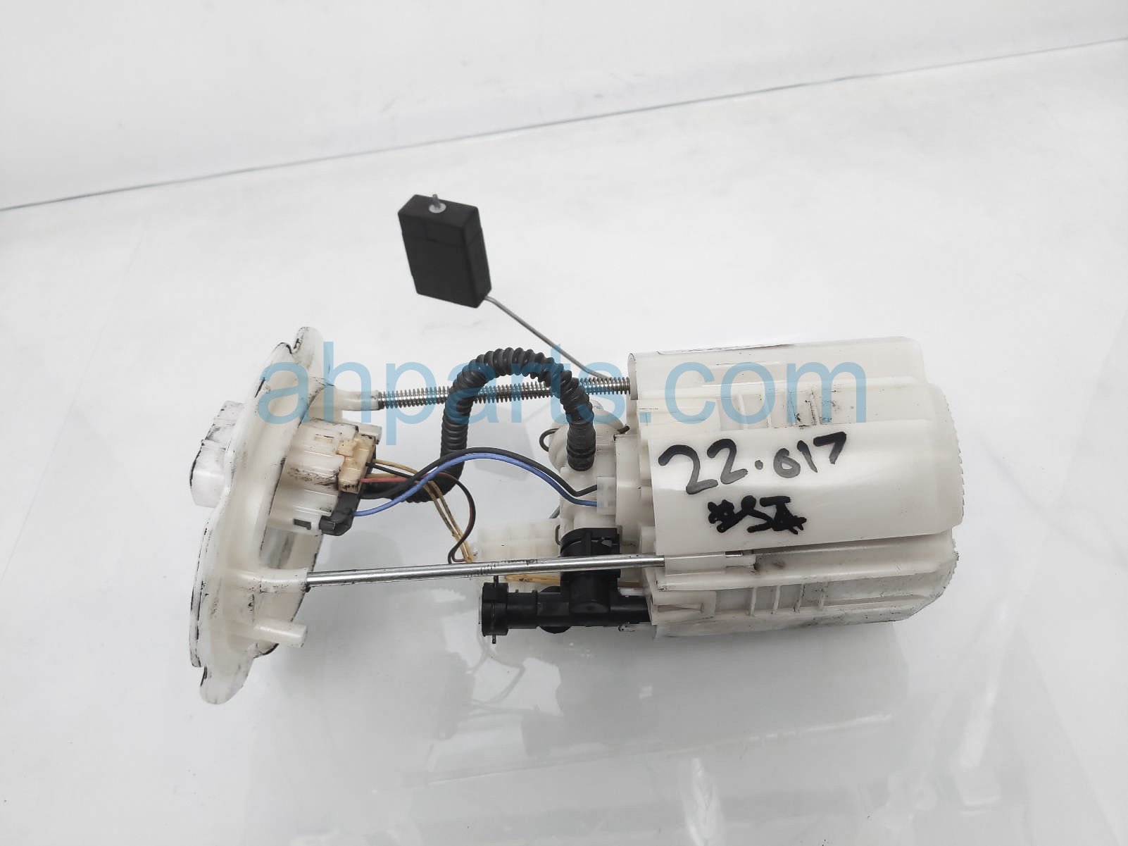 Sold 2018 Infiniti Q50 Gas / Fuel Pump 170404HK1A