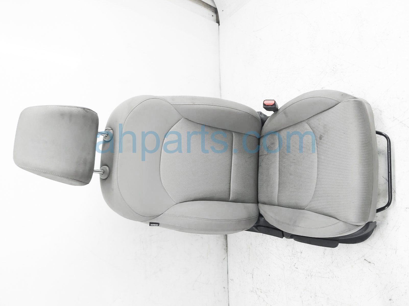 $150 Kia FR/RH SEAT - GREY - W/ AIRBAG $150 Kia FR/RH SEAT - GREY - W/ AIRBAG
