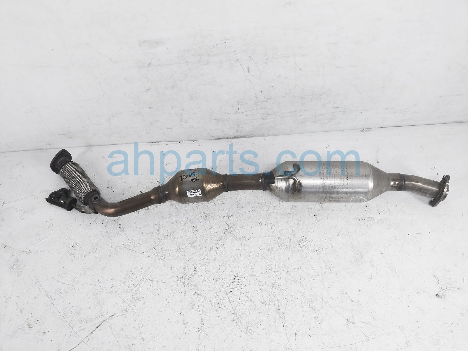 $400 Toyota FRONT EXHAUST PIPE W/ CONVERTER ASSY $400 Toyota FRONT EXHAUST PIPE W/ CONVERTER ASSY