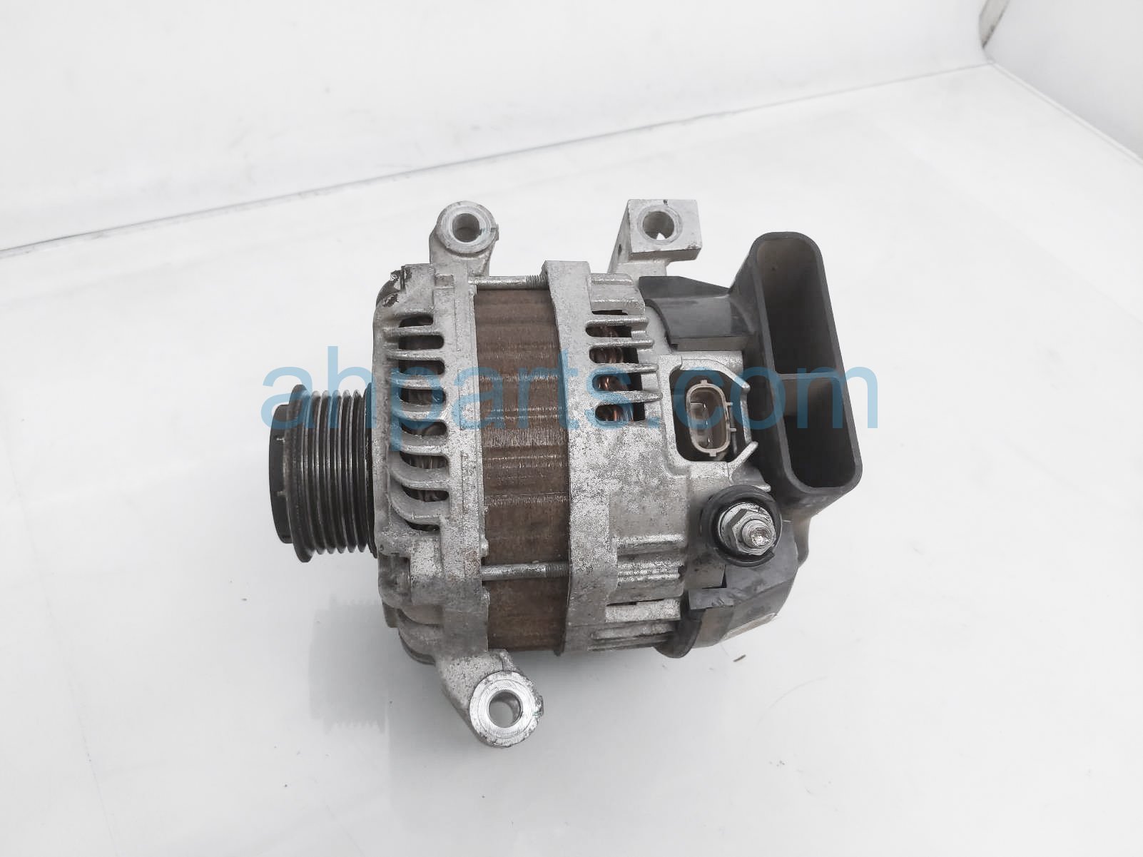 Sold 2010 Mazda 3 Alternator / Generator L3BD-18-300A,