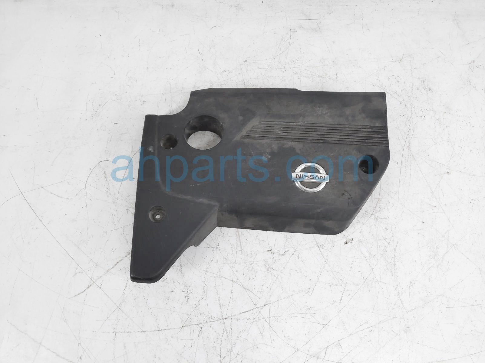 $30 Nissan ENGINE APPEARANCE COVER $30 Nissan ENGINE APPEARANCE COVER