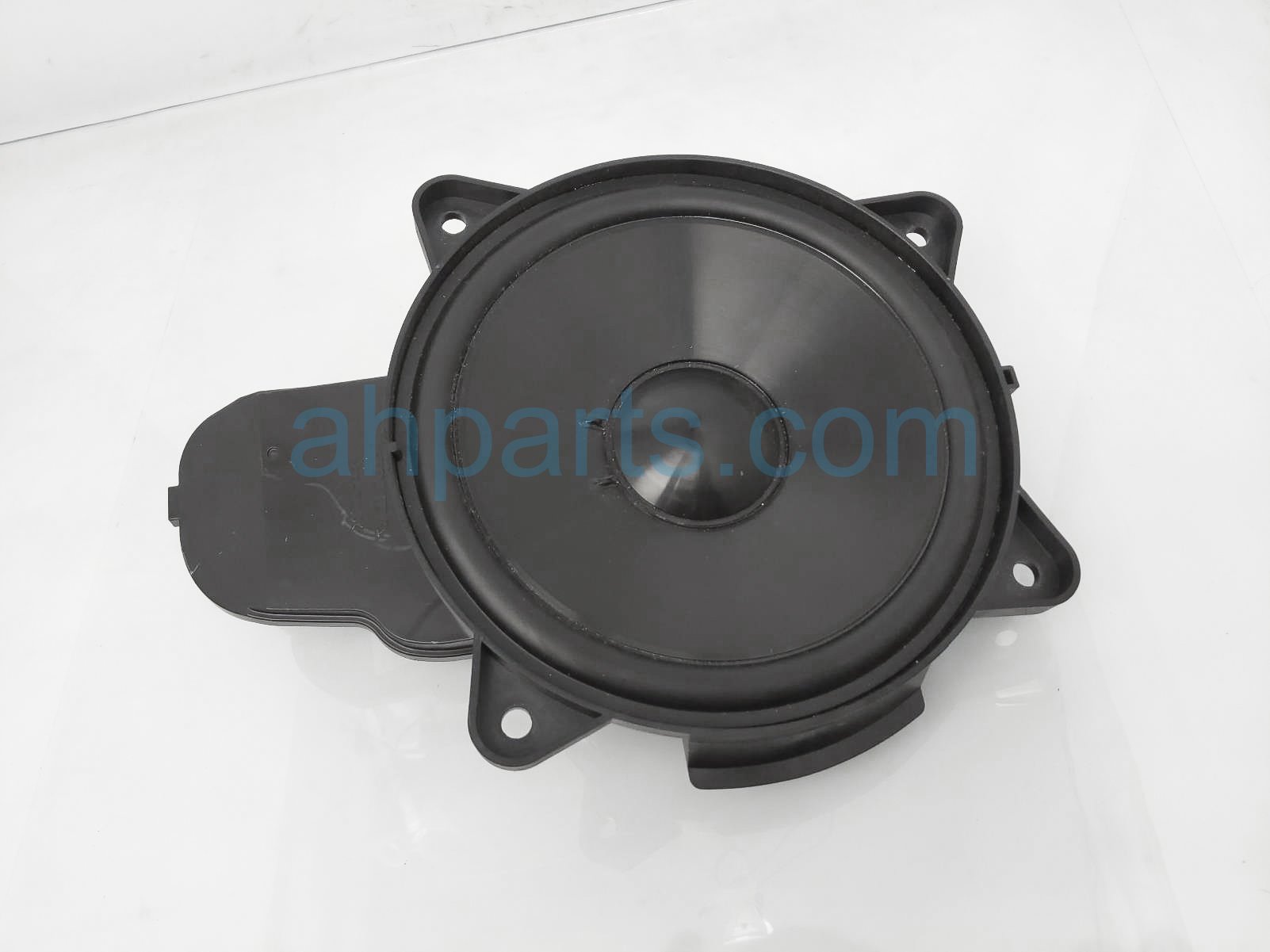 $35 Honda SUBWOOFER SPEAKER ASSY $35 Honda SUBWOOFER SPEAKER ASSY