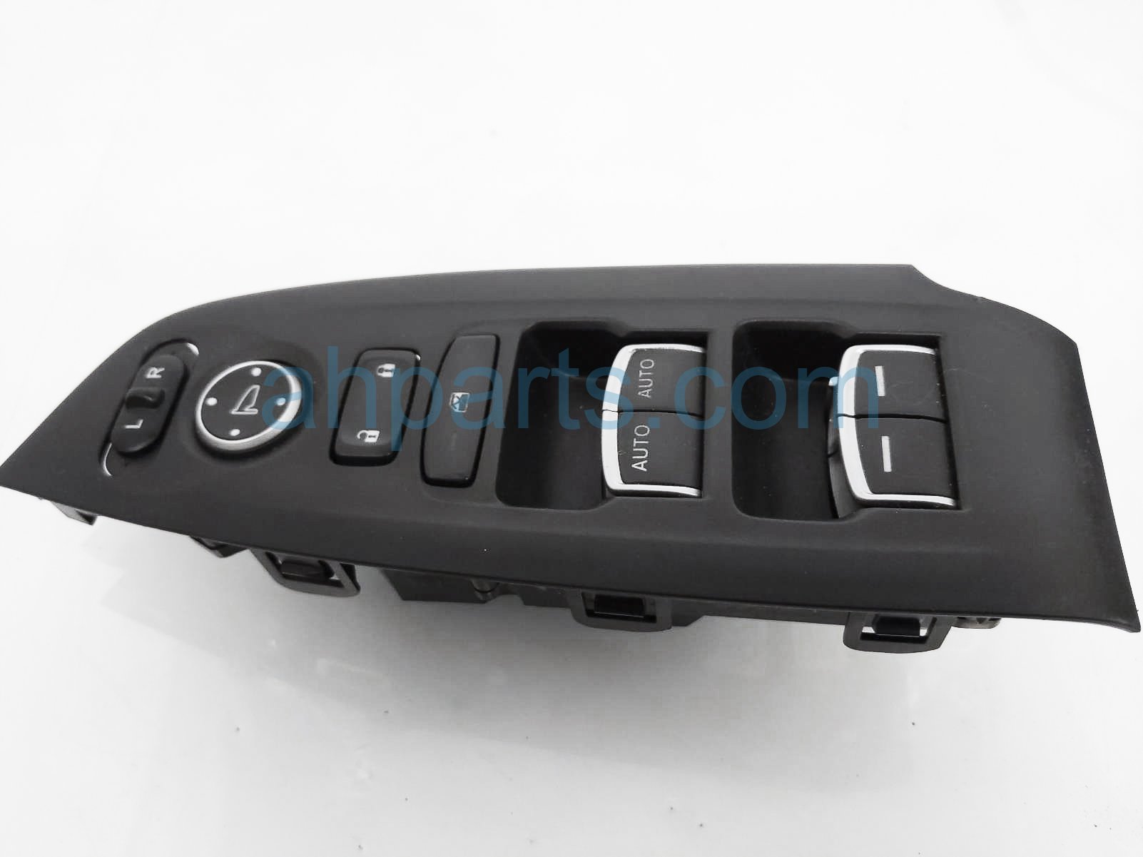 $34 Honda MASTER WINDOW CONTROL SWITCH $34 Honda MASTER WINDOW CONTROL SWITCH