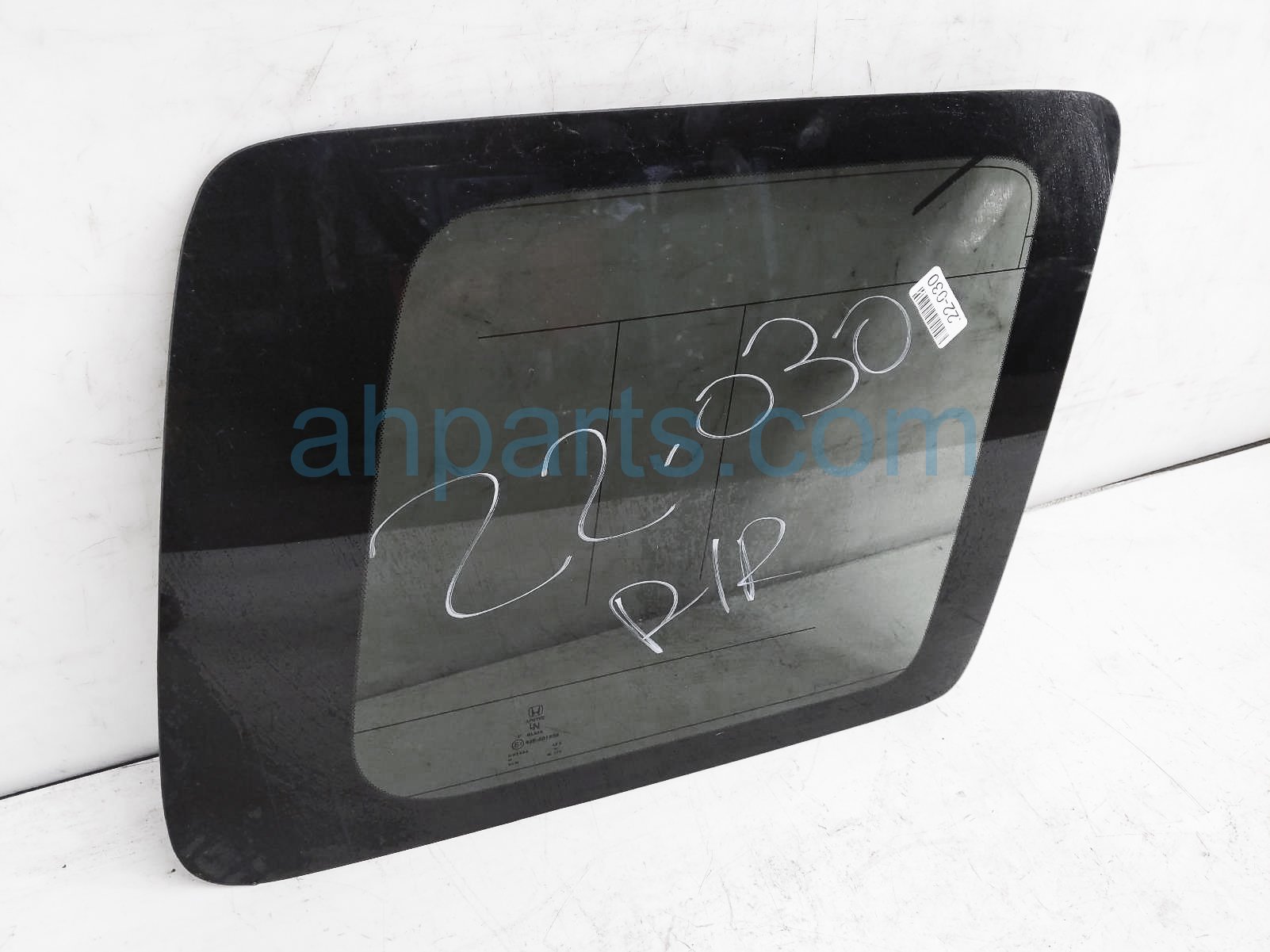 $75 Honda RH QUARTER WINDOW GLASS $75 Honda RH QUARTER WINDOW GLASS