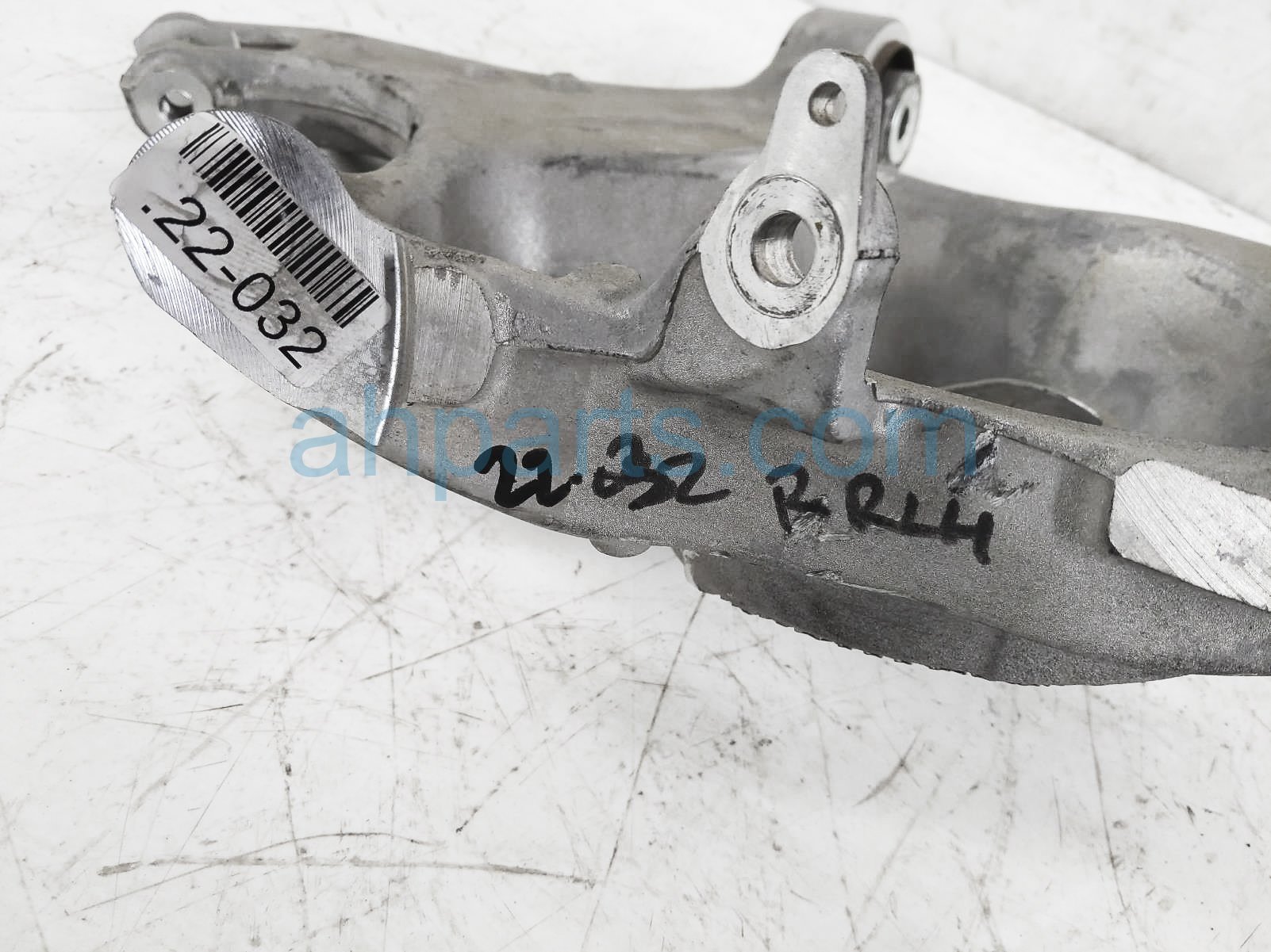 Sold 2021 Ford Edge Lower Rear Driver Spring Seat Control Arm - Awd ...