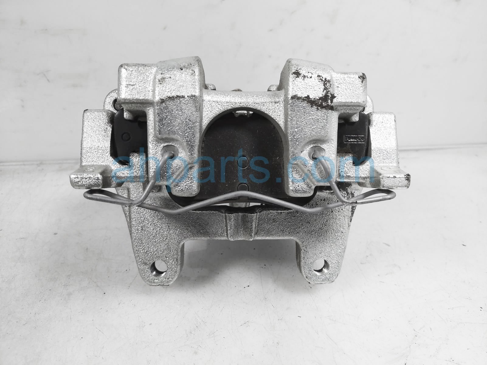 $70 Ford RR/LH BRAKE CALIPER - 2.0L $70 Ford RR/LH BRAKE CALIPER - 2.0L