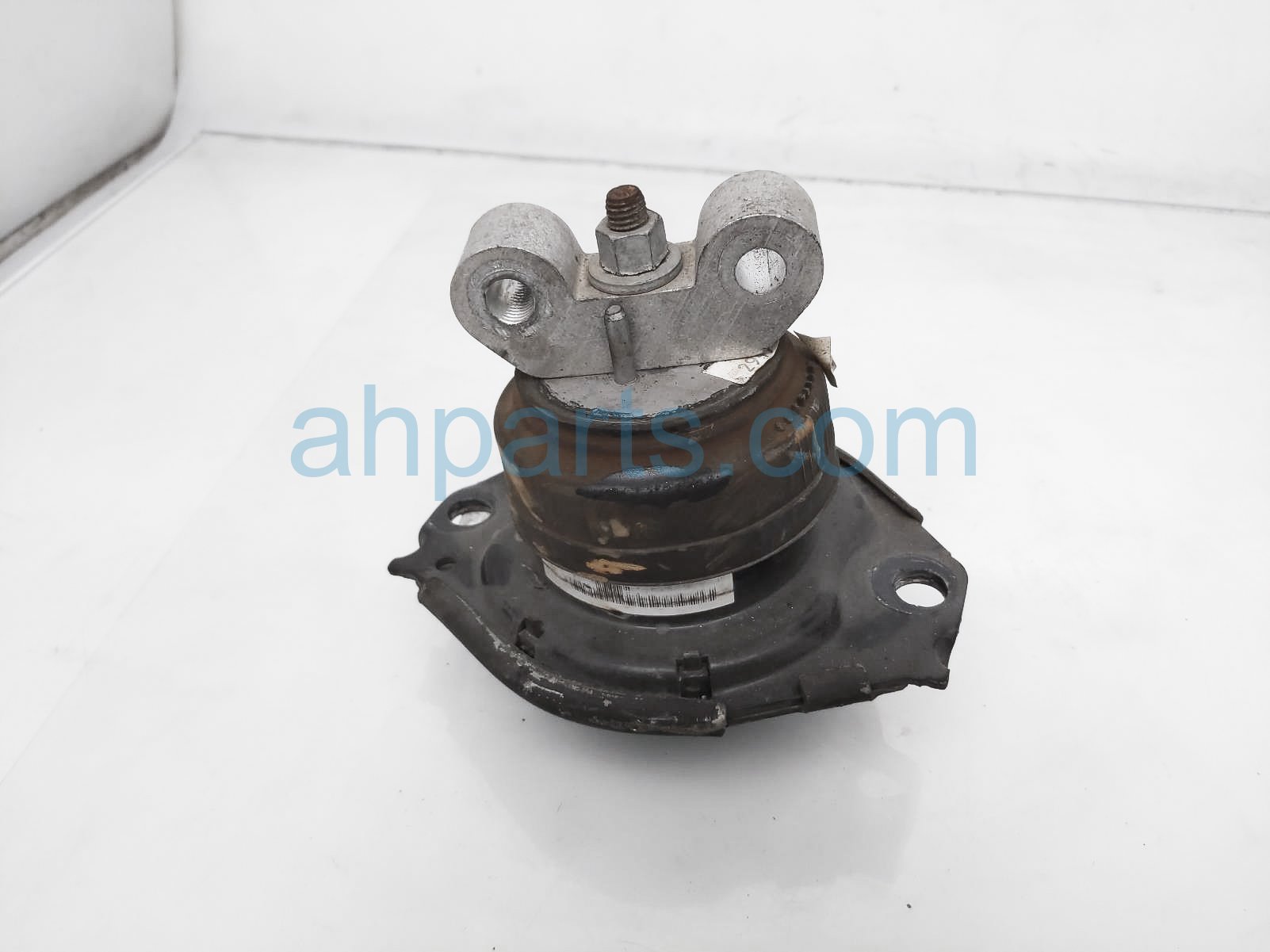 $35 Dodge RH ENGINE MOUNT - 5.7L M/T R/T RWD $35 Dodge RH ENGINE MOUNT - 5.7L M/T R/T RWD