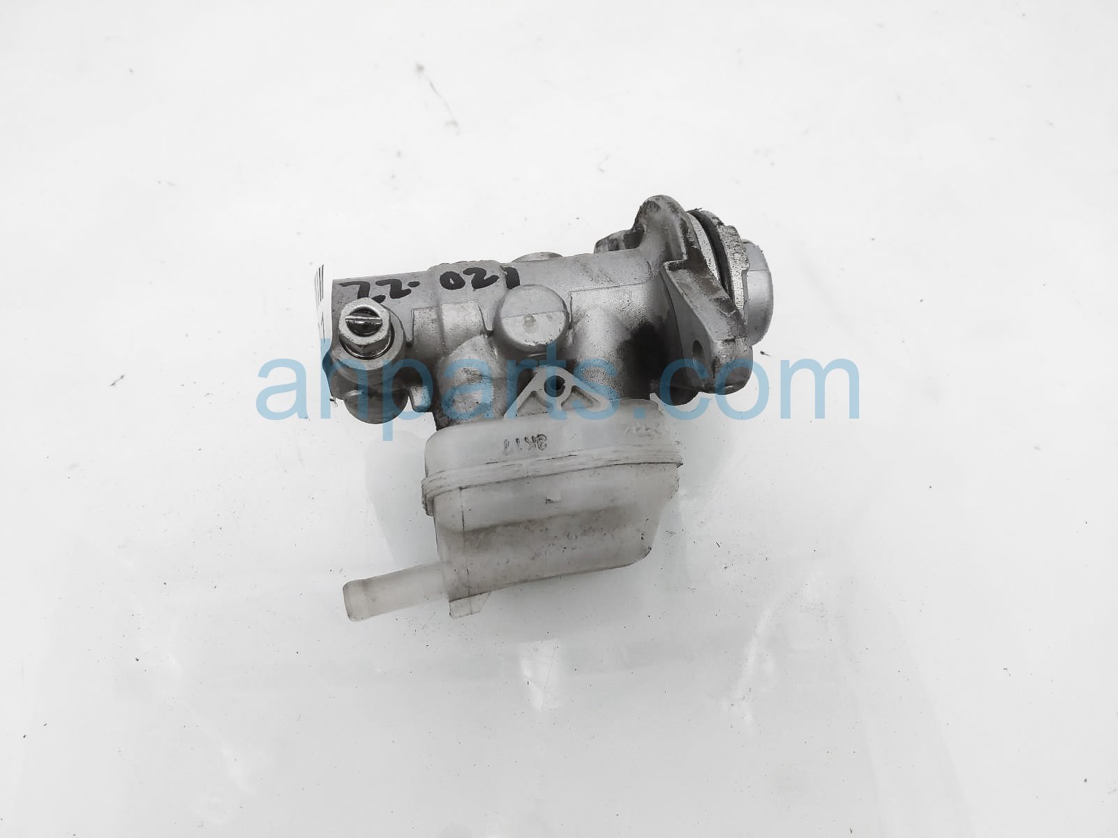 $35 Toyota BRAKE MASTER CYLINDER $35 Toyota BRAKE MASTER CYLINDER