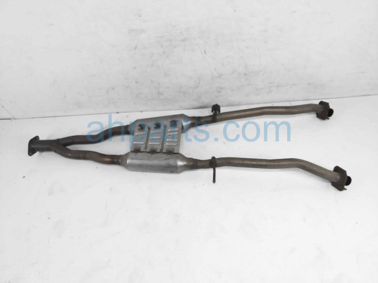 $99 Infiniti FRONT EXHAUST MUFFLER ASSY $99 Infiniti FRONT EXHAUST MUFFLER ASSY