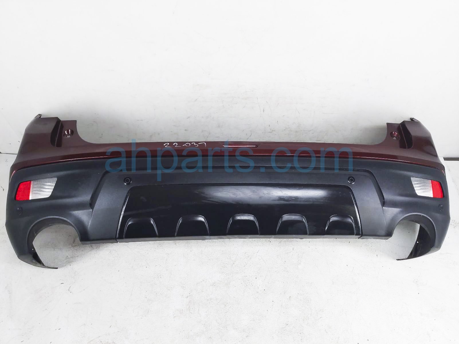 $450 Honda REAR BUMPER COVER - RED - CLEAN $450 Honda REAR BUMPER COVER - RED - CLEAN