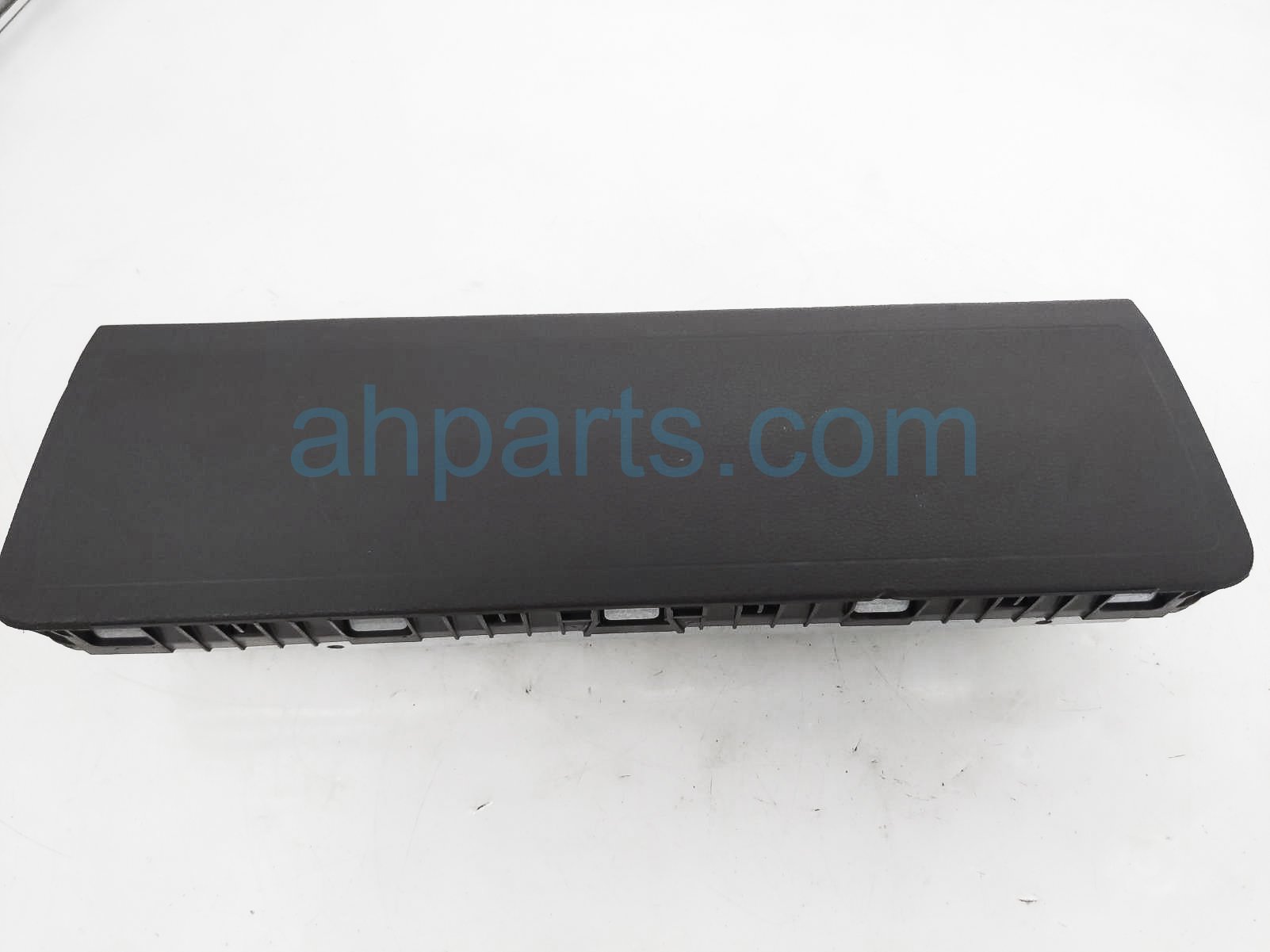 $75 Audi PASSENGER KNEE AIR BAG $75 Audi PASSENGER KNEE AIR BAG