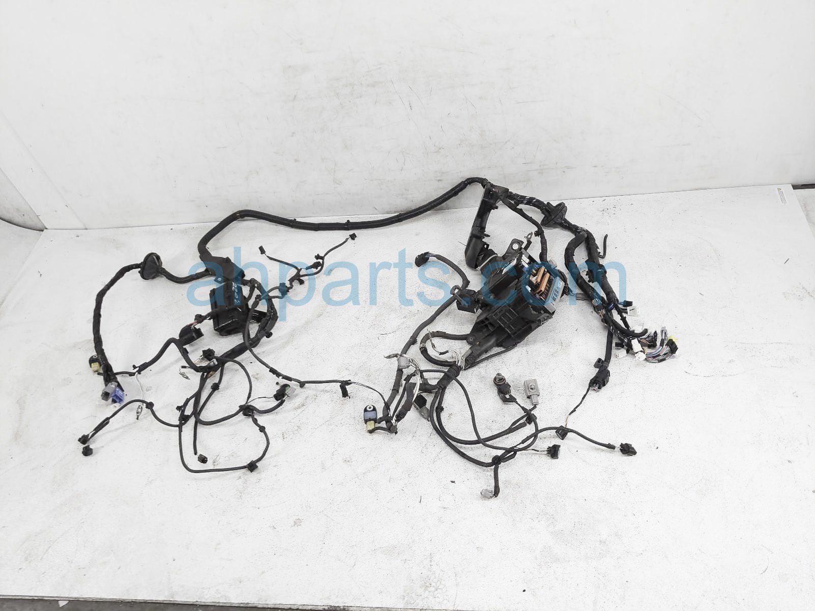 $400 Toyota ENGINE ROOM WIRE HARNESS - LE PLUS