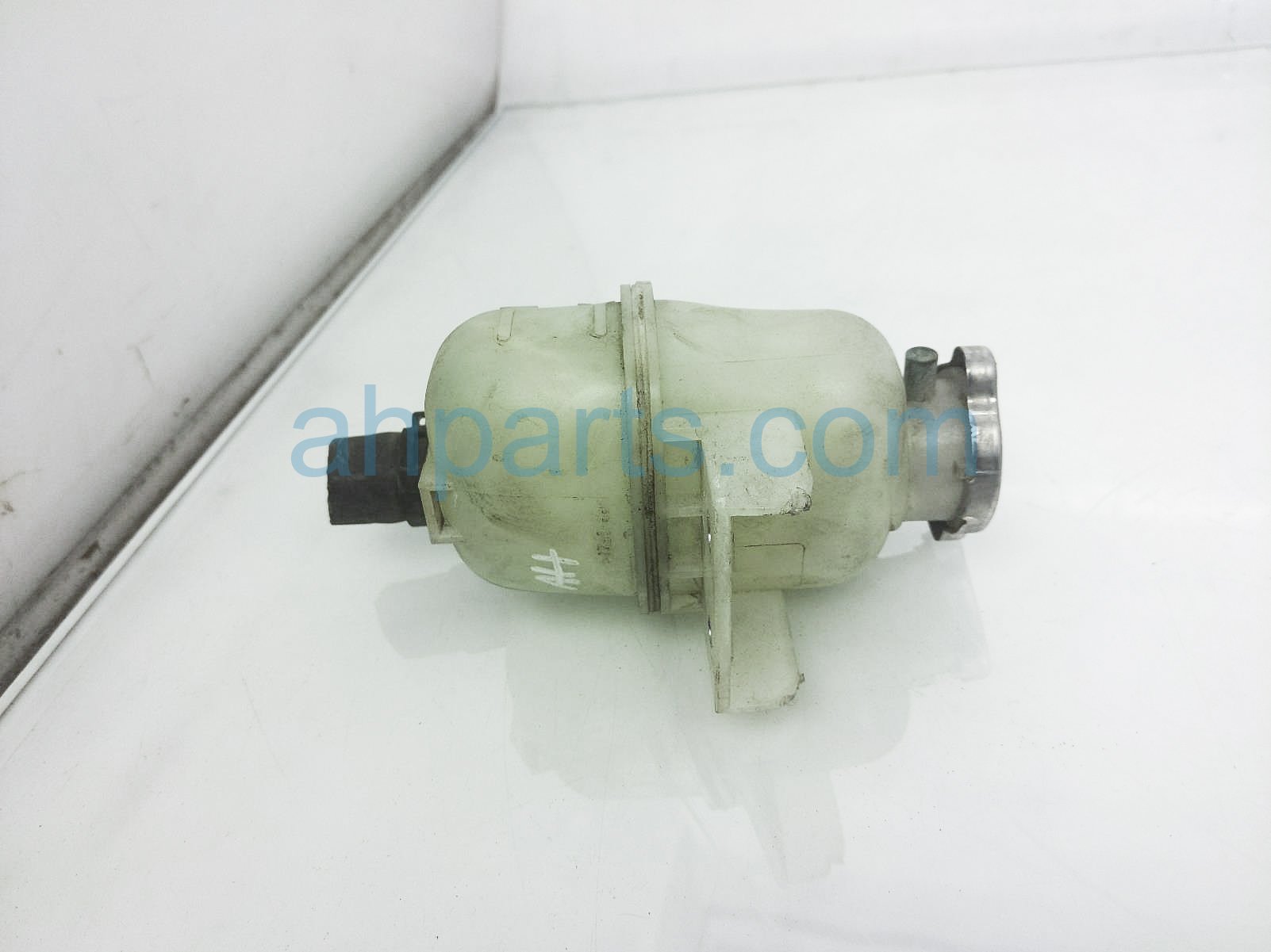 $39 Infiniti INTERCOOLER RESERVOIR BOTTLE $39 Infiniti INTERCOOLER RESERVOIR BOTTLE