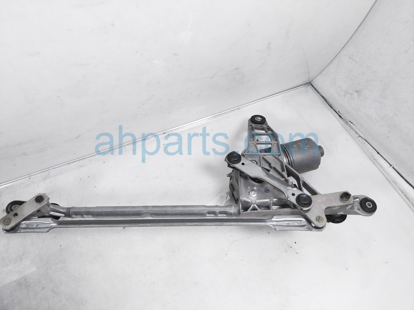 $45 Audi FRONT WIPER MOTOR ASSY $45 Audi FRONT WIPER MOTOR ASSY