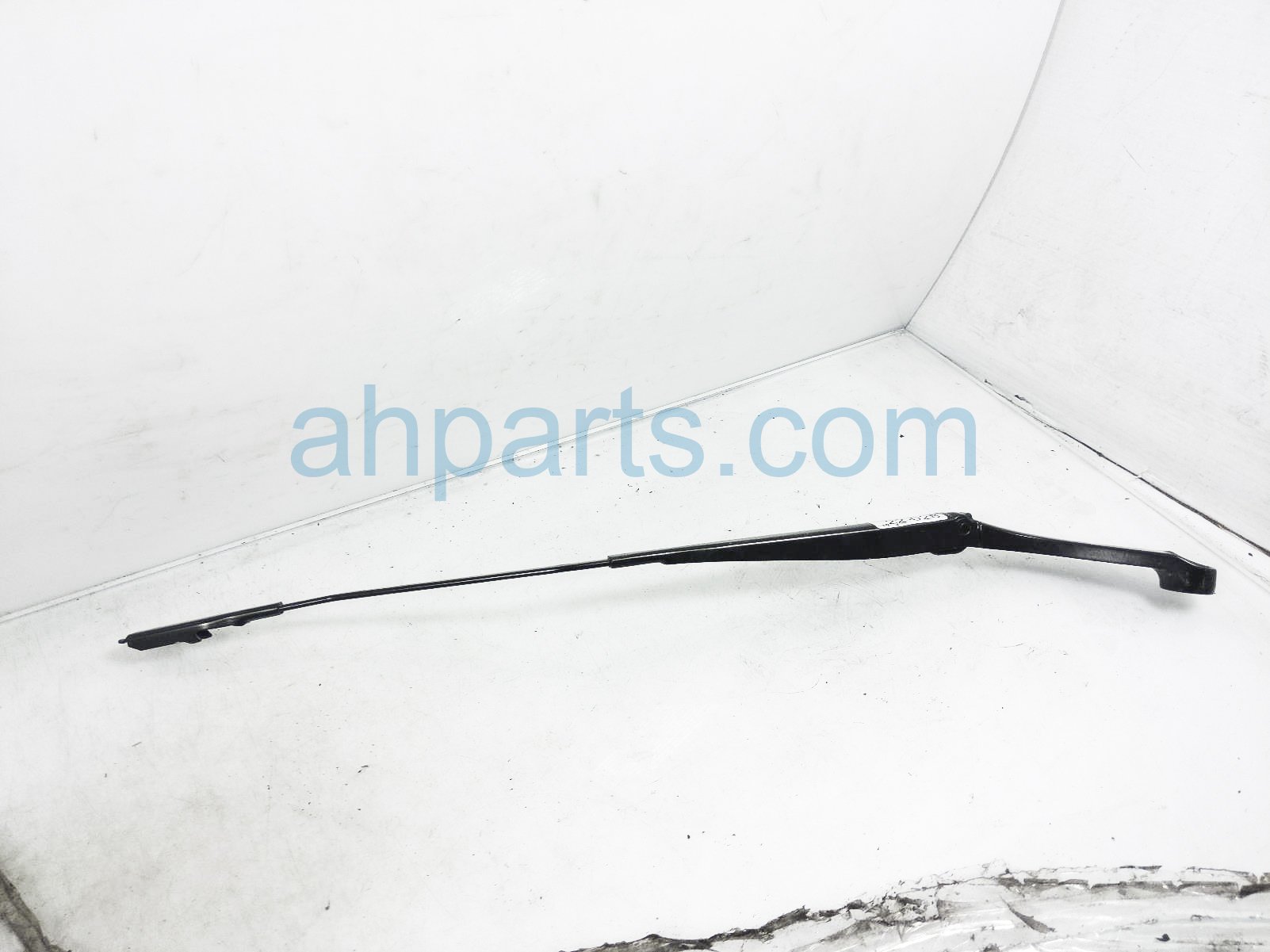 $19 Ford RH WINDSHIELD WIPER ARM $19 Ford RH WINDSHIELD WIPER ARM