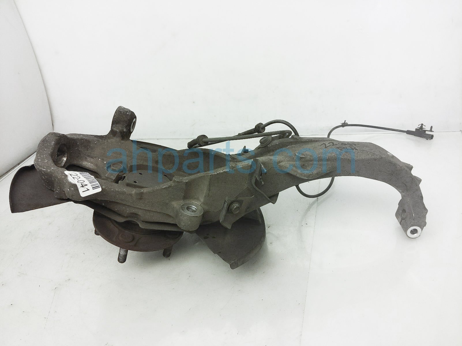 $59 Infiniti FR/LH SPINDLE KNUCKLE HUB $59 Infiniti FR/LH SPINDLE KNUCKLE HUB