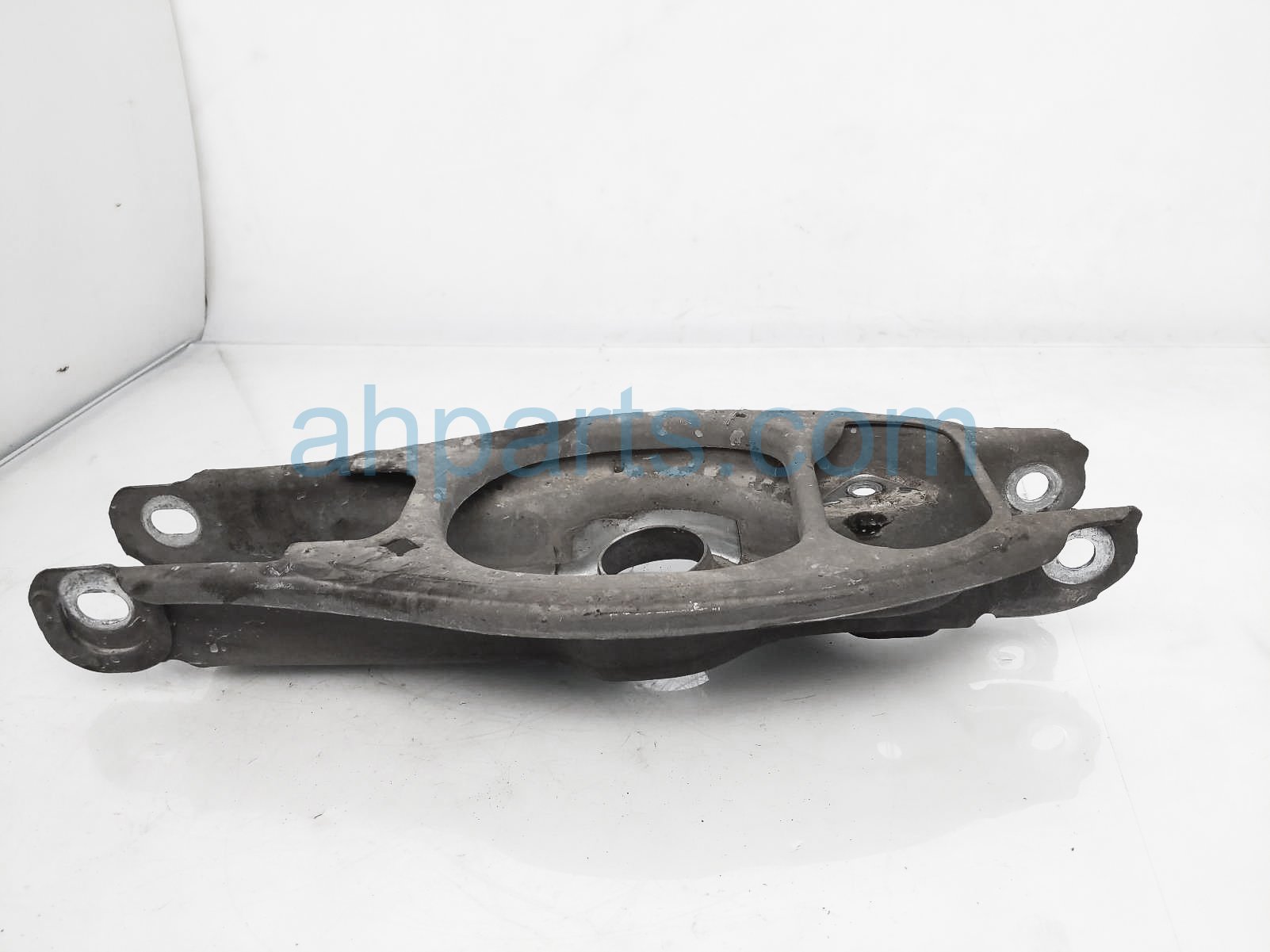 $30 BMW RR/LH SPRING PERCH CONTROL ARM $30 BMW RR/LH SPRING PERCH CONTROL ARM