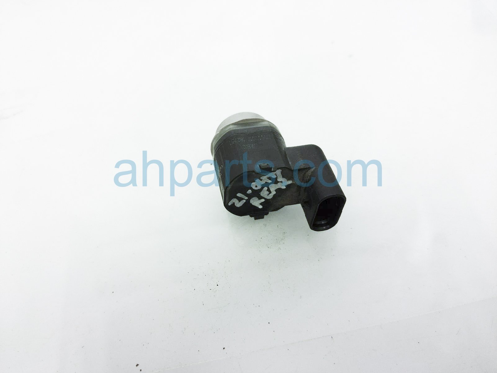 $20 Audi REAR PARKING SENSOR - WHITE $20 Audi REAR PARKING SENSOR - WHITE