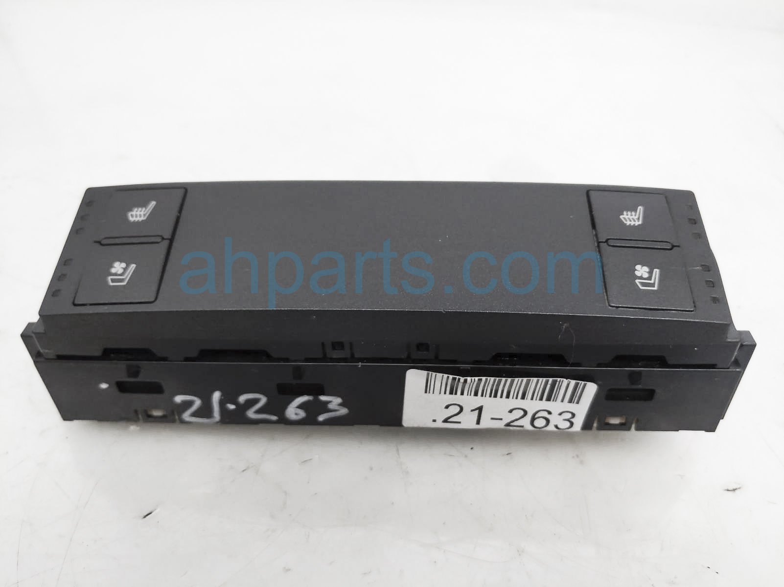$30 Lexus DASH MOUNTED SEAT HEAT/COOL SWITCH $30 Lexus DASH MOUNTED SEAT HEAT/COOL SWITCH