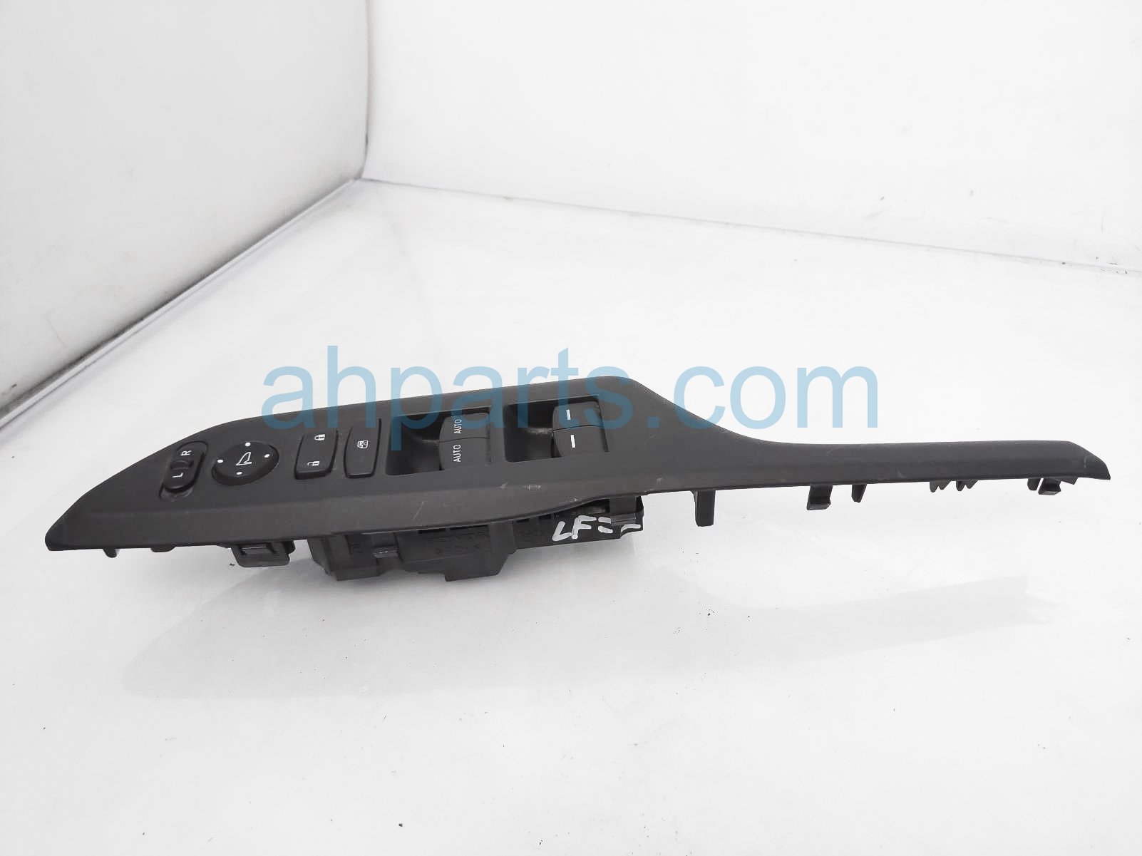 $29 Honda MASTER WINDOW CONTROL SWITCH $29 Honda MASTER WINDOW CONTROL SWITCH