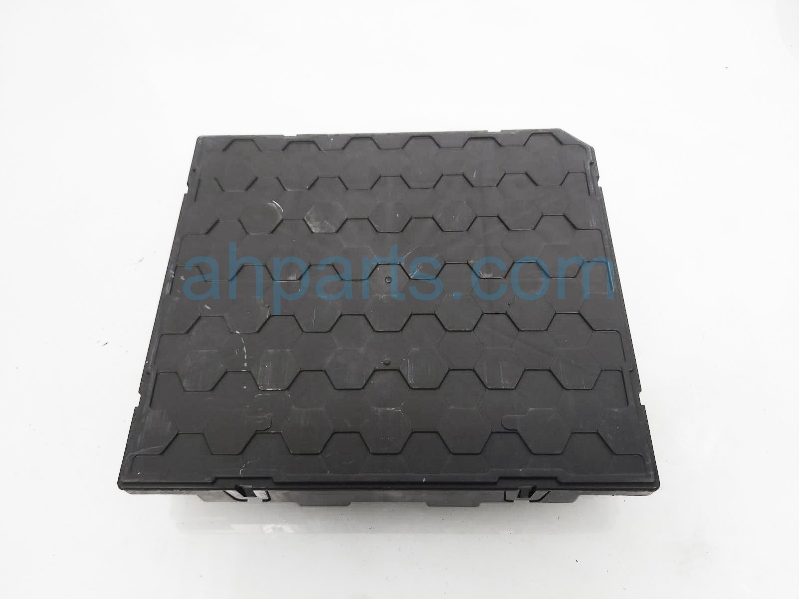 $135 Volkswagen BODY CONTROL MODULE (BCM) $135 Volkswagen BODY CONTROL MODULE (BCM)