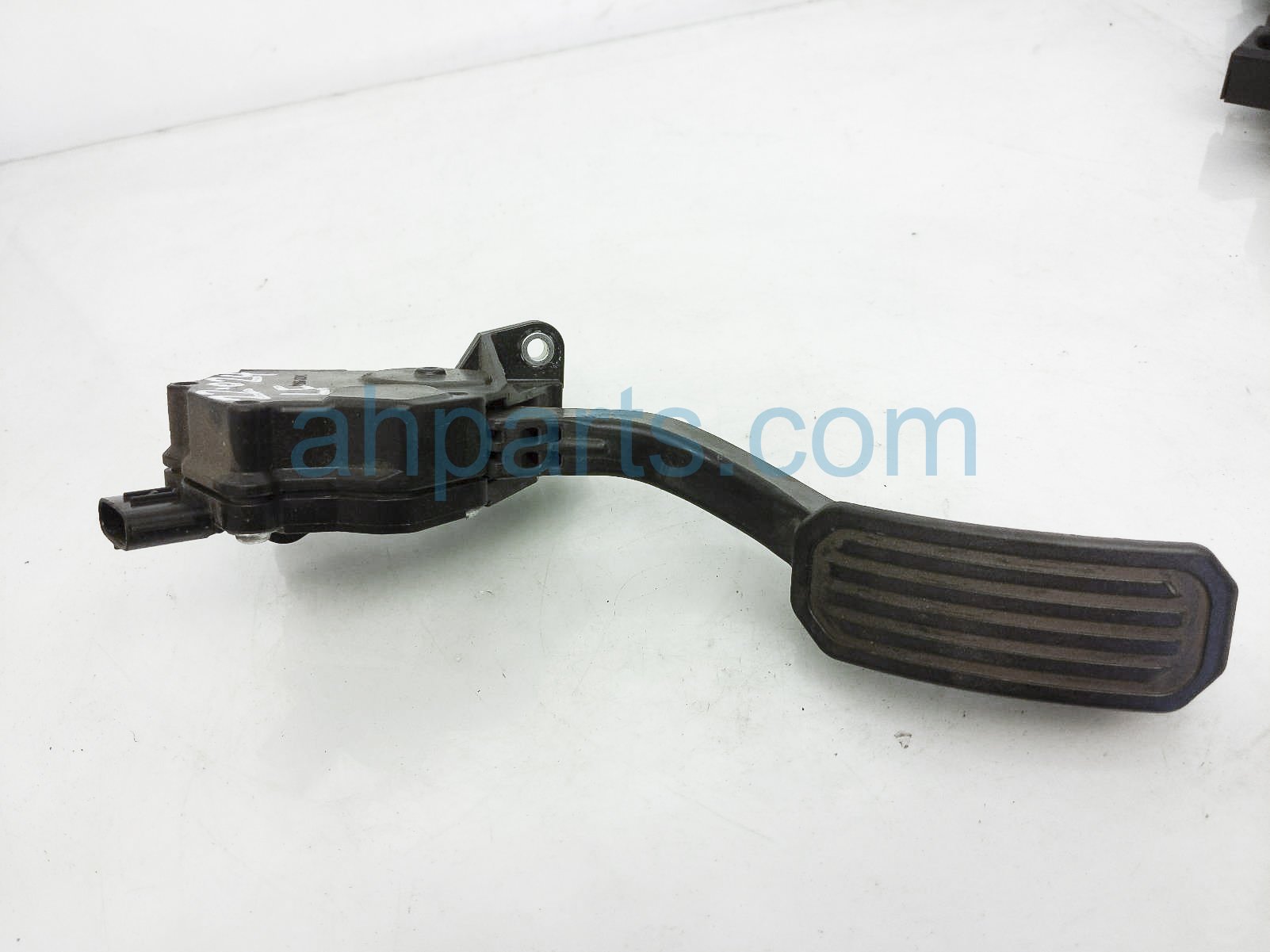 $30 Lexus GAS / ACCELERATOR PEDAL ASSY $30 Lexus GAS / ACCELERATOR PEDAL ASSY