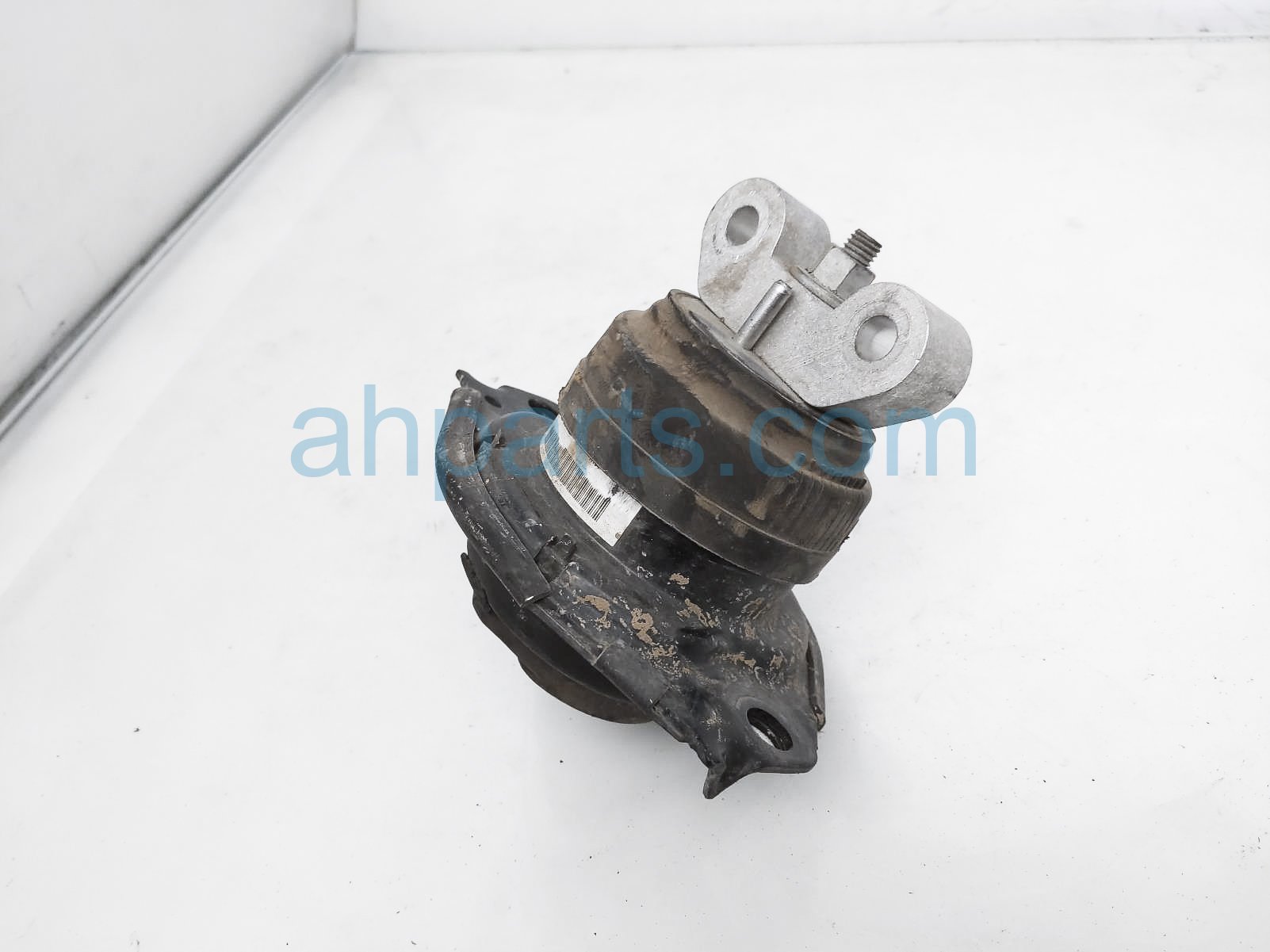 $25 Chrysler RH ENGINE MOUNT - 3.6L AT RWD $25 Chrysler RH ENGINE MOUNT - 3.6L AT RWD