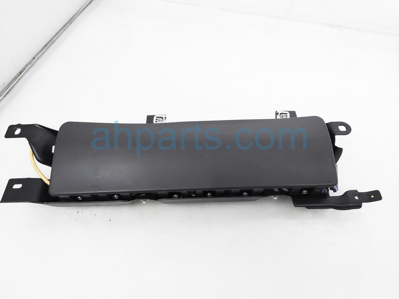 $125 Audi DRIVER KNEE AIRBAG - BLACK $125 Audi DRIVER KNEE AIRBAG - BLACK