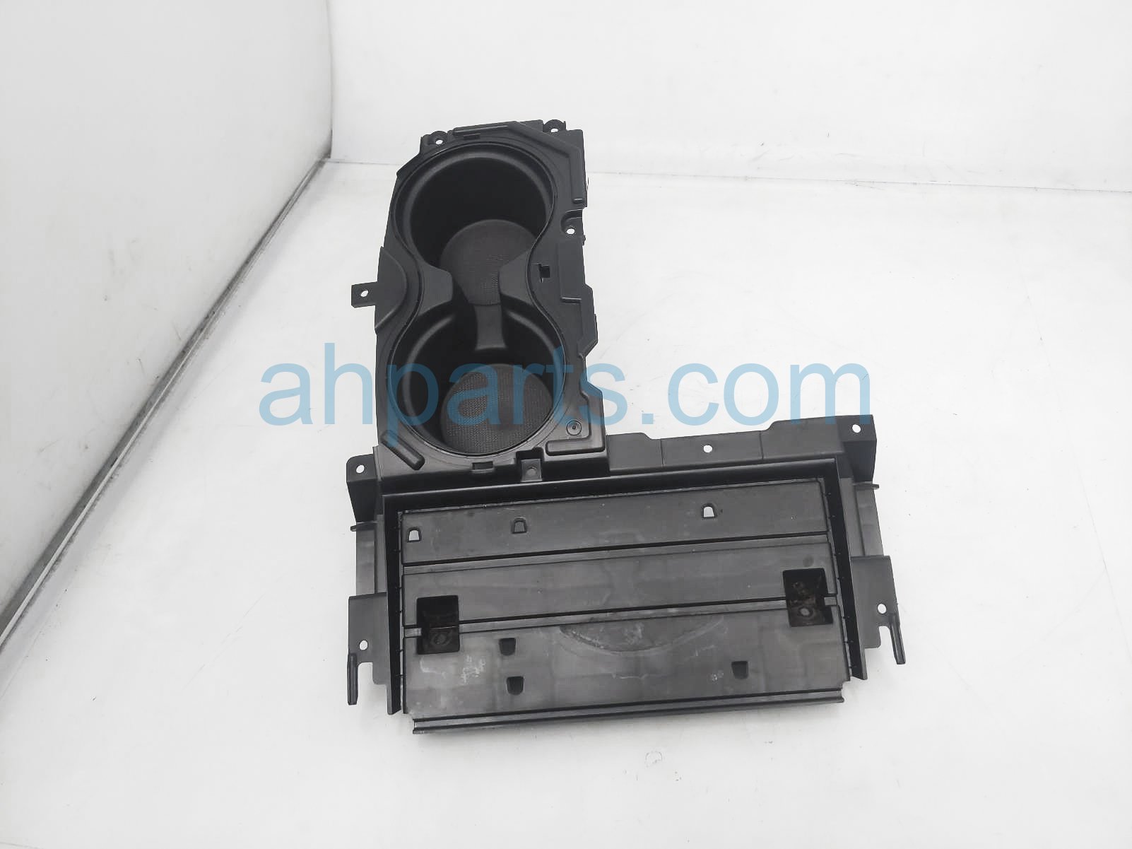 $20 Honda CENTER CONSOLE CUP HOLDER ASSY