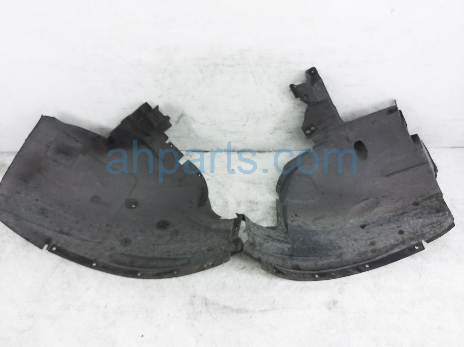 $30 BMW FR/RH INNER FENDER LINER $30 BMW FR/RH INNER FENDER LINER