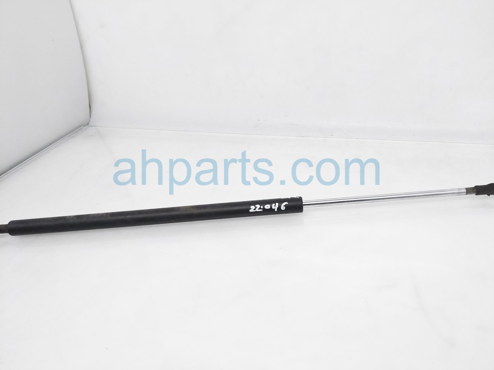 $15 Honda LH TAILGATE STRUT / LIFT CYLINDER $15 Honda LH TAILGATE STRUT / LIFT CYLINDER