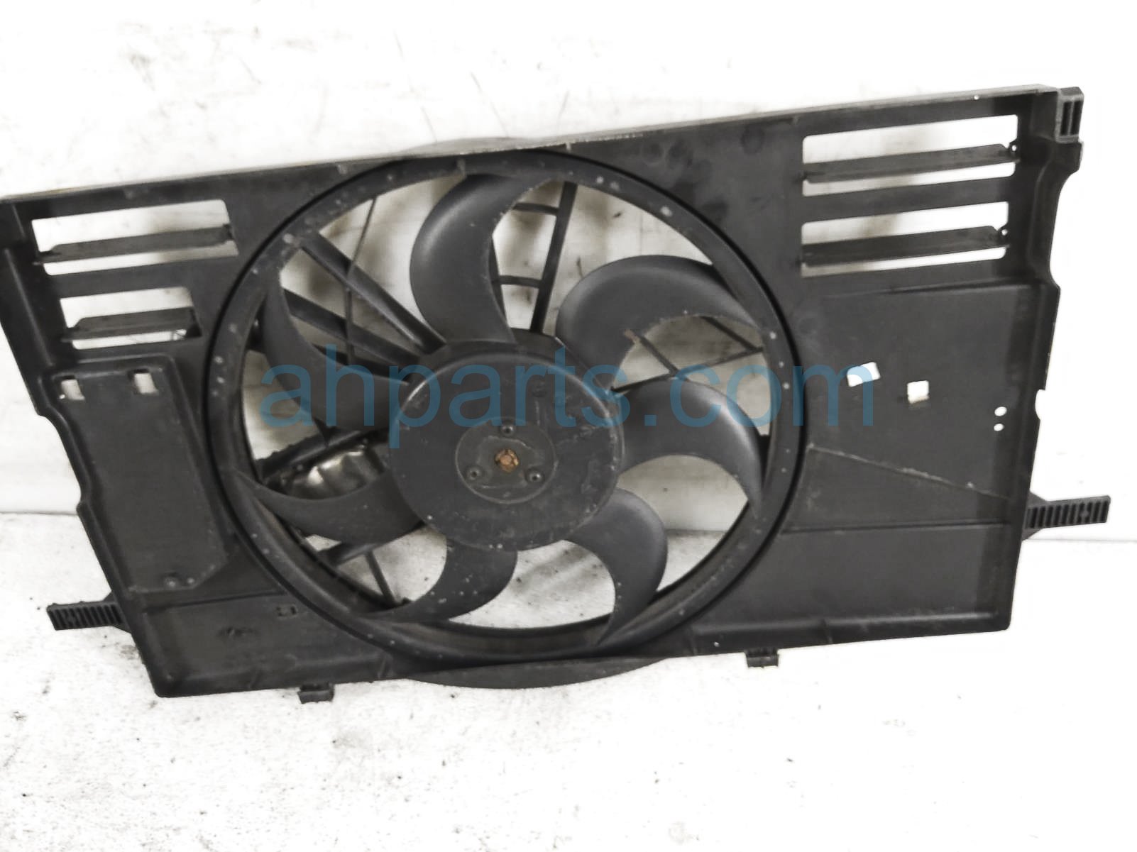 Sold 2008 Volvo S40 Radiator Cooling Fan Assy 31261988