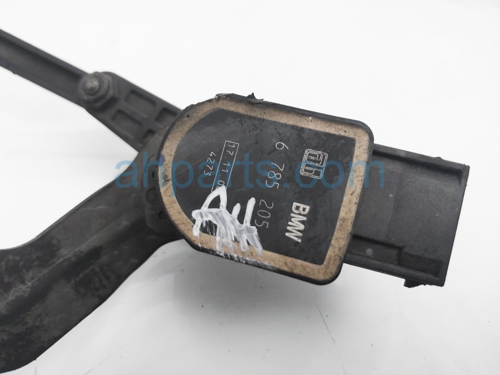 Sold 2009 BMW X5 Rear Driver Ride Height Level Sensor 37146853753,