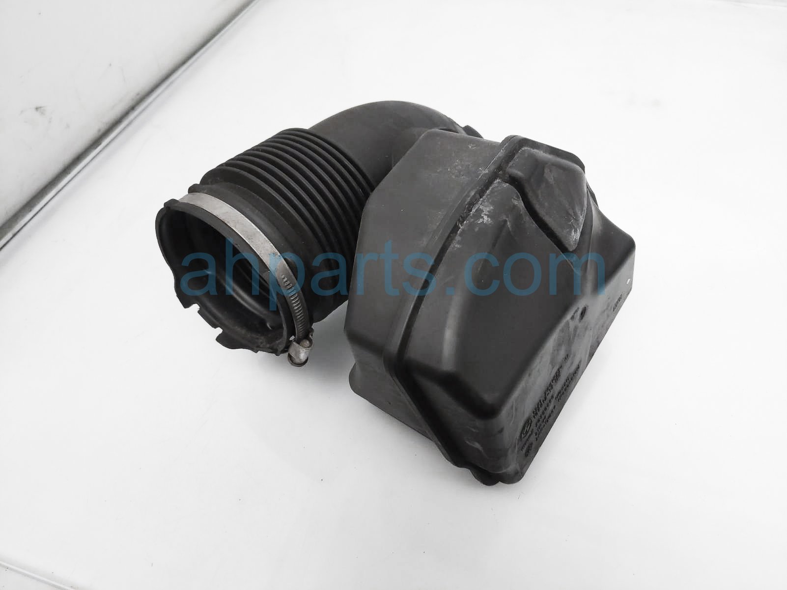 $40 BMW AIR CLEANER BOOT W/ RESONATOR