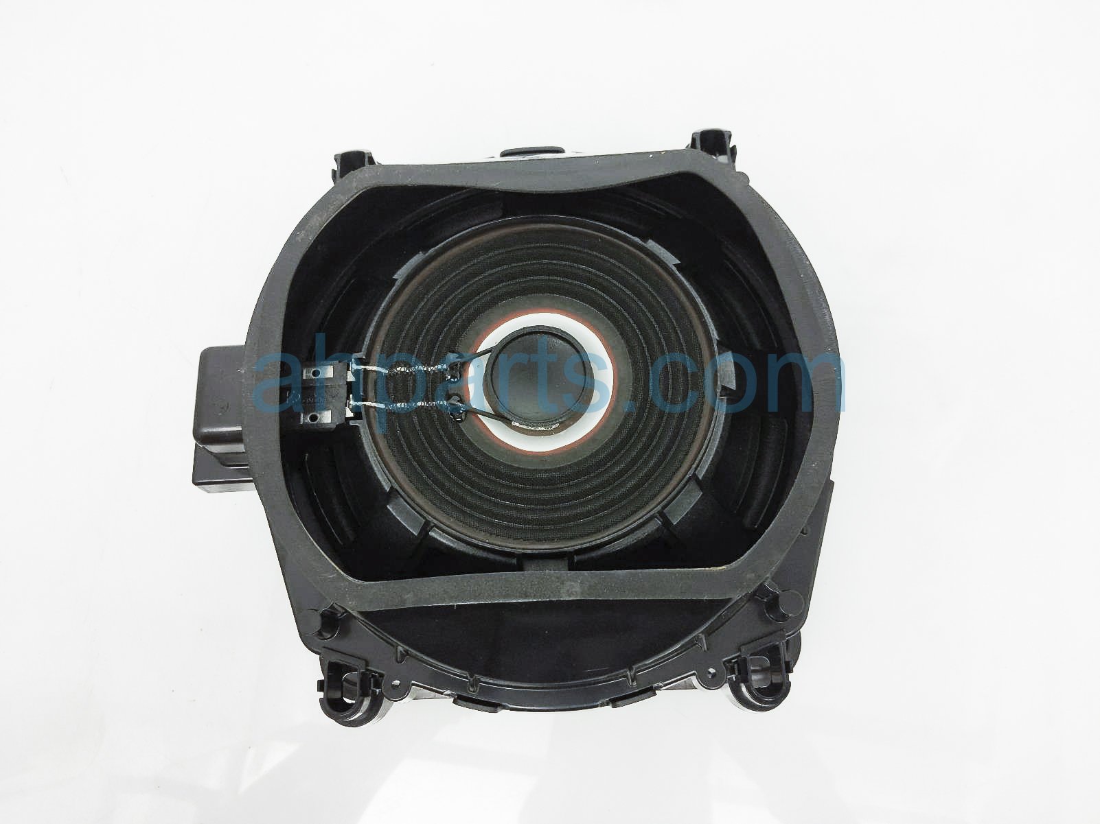 $15 BMW LH SUBWOOFER SPEAKER ASSY $15 BMW LH SUBWOOFER SPEAKER ASSY