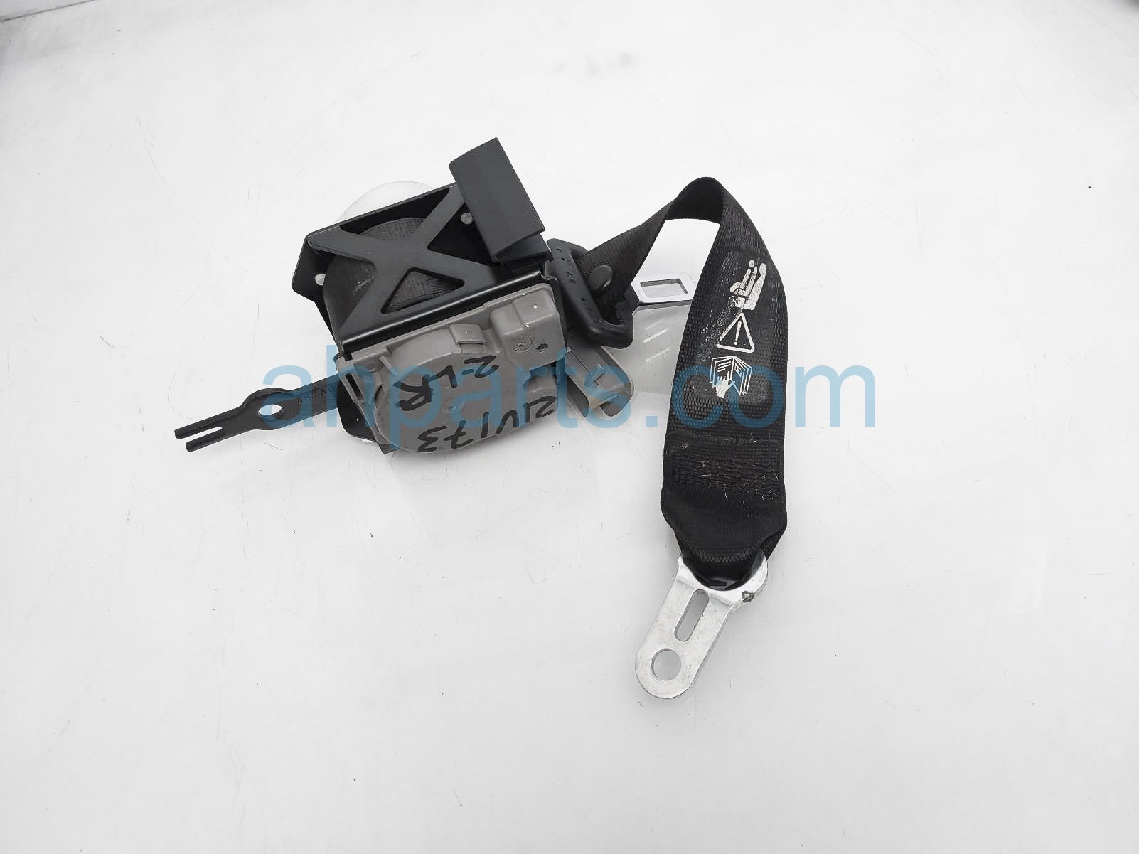 $29 BMW 2ND ROW LH SEAT BELT - BLACK $29 BMW 2ND ROW LH SEAT BELT - BLACK