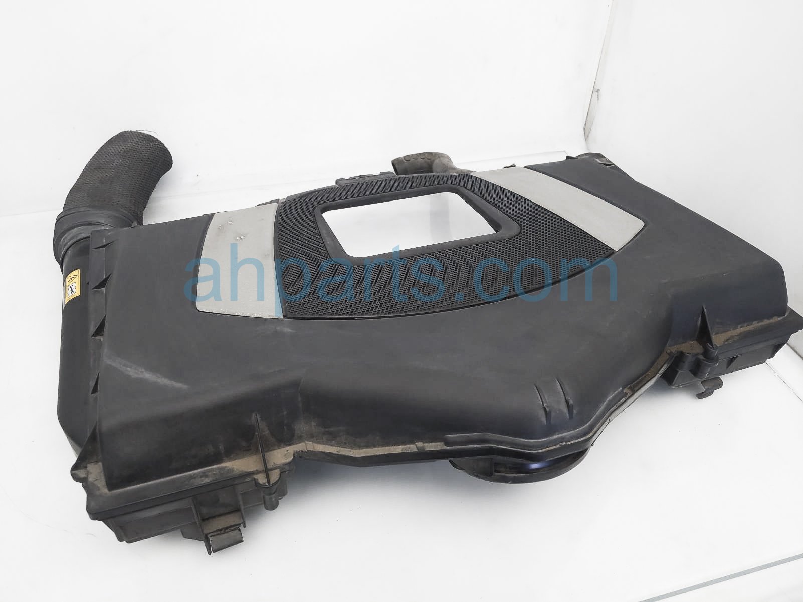 $49 Mercedes AIR CLEANER ASSEMBLY $49 Mercedes AIR CLEANER ASSEMBLY