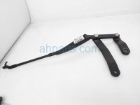 $20 Mercedes RH WINDSHIELD WIPER ARM $20 Mercedes RH WINDSHIELD WIPER ARM