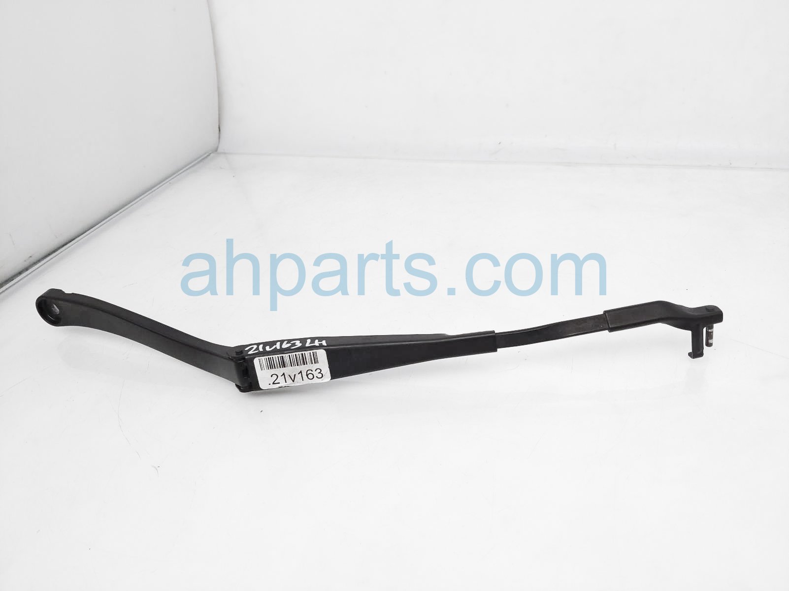 $15 Mercedes LH WINDSHIELD WIPER ARM $15 Mercedes LH WINDSHIELD WIPER ARM