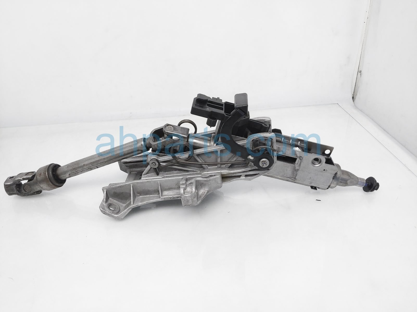 $75 Volvo STEERING COLUMN ASSY $75 Volvo STEERING COLUMN ASSY