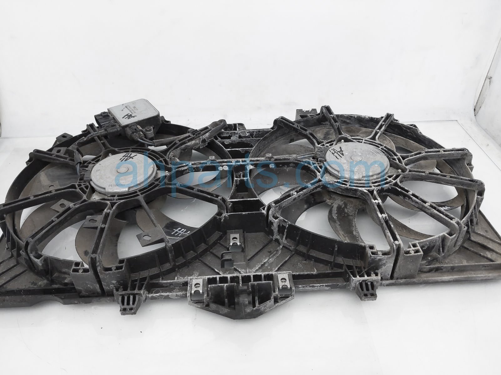 $100 Infiniti RADIATOR FAN ASSEMBLY $100 Infiniti RADIATOR FAN ASSEMBLY