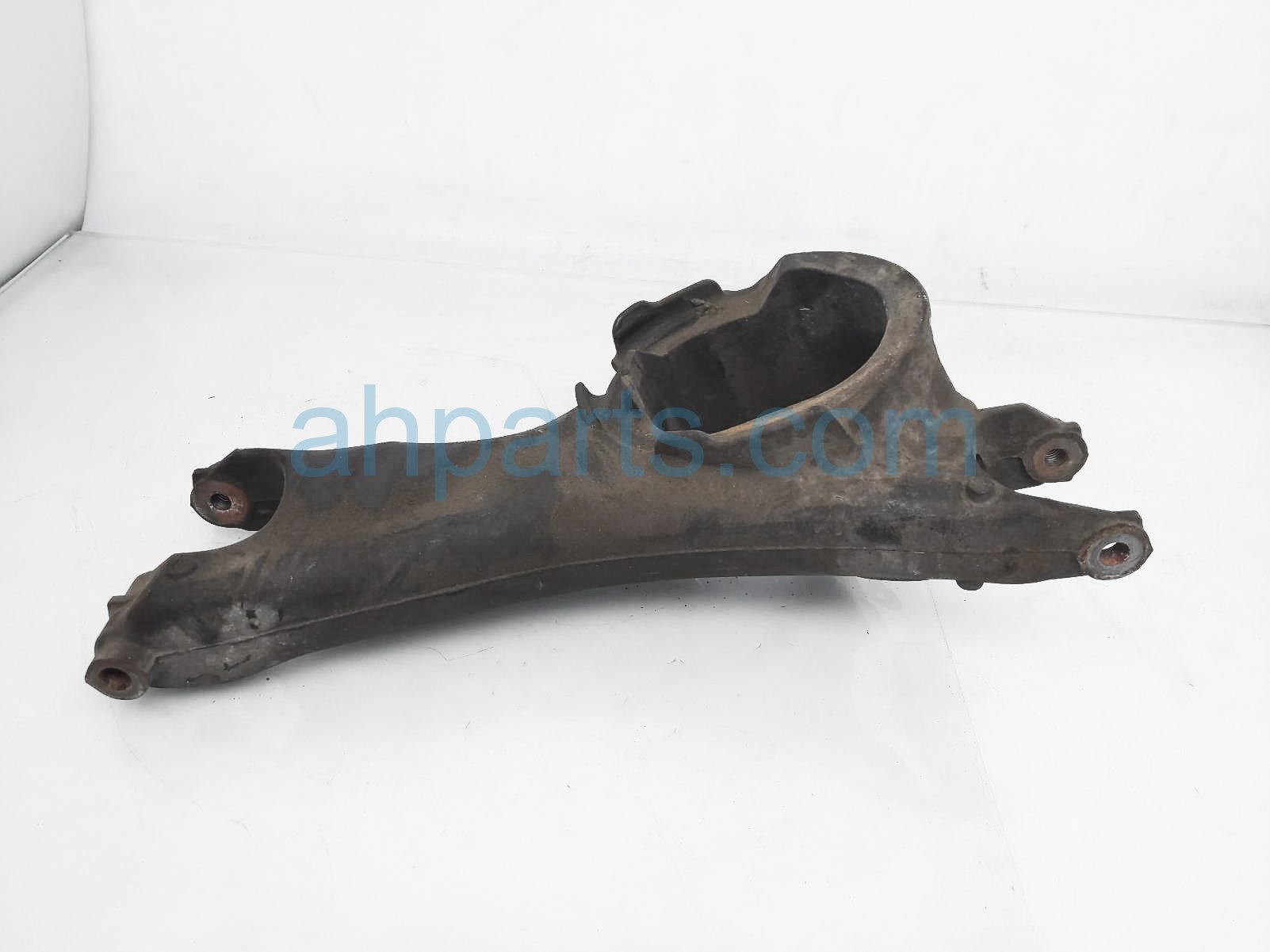 $35 Volvo RR/RH FORWARD CONTROL ARM $35 Volvo RR/RH FORWARD CONTROL ARM
