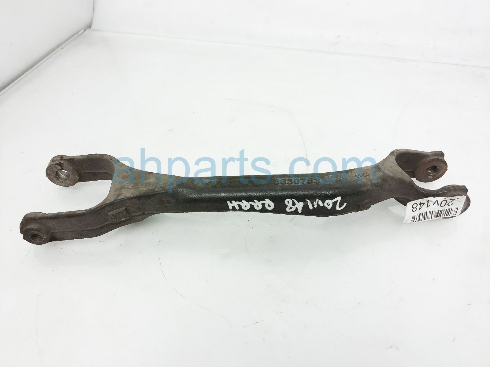 $30 Volvo RR/RH TRAILING CONTROL ARM $30 Volvo RR/RH TRAILING CONTROL ARM