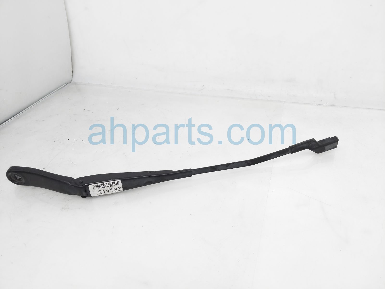 $15 Volvo LH WINDSHIELD WIPER ARM $15 Volvo LH WINDSHIELD WIPER ARM