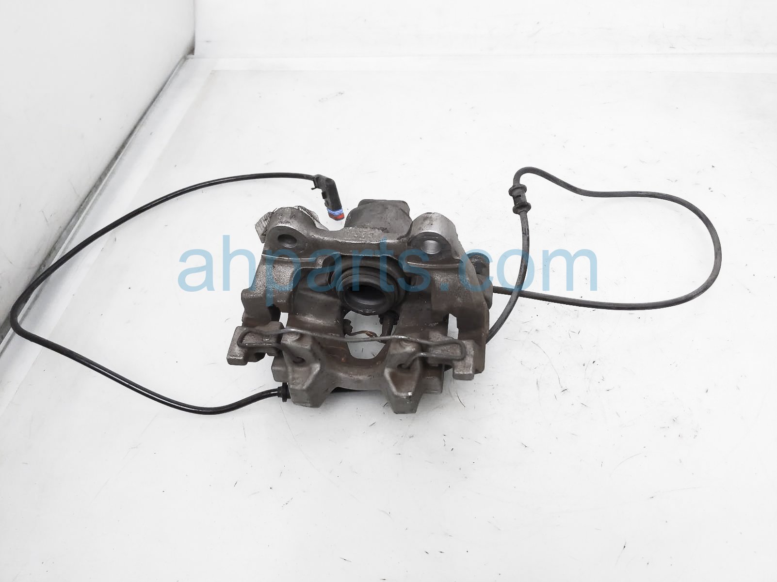 $39 Mercedes RR/RH BRAKE CALIPER $39 Mercedes RR/RH BRAKE CALIPER