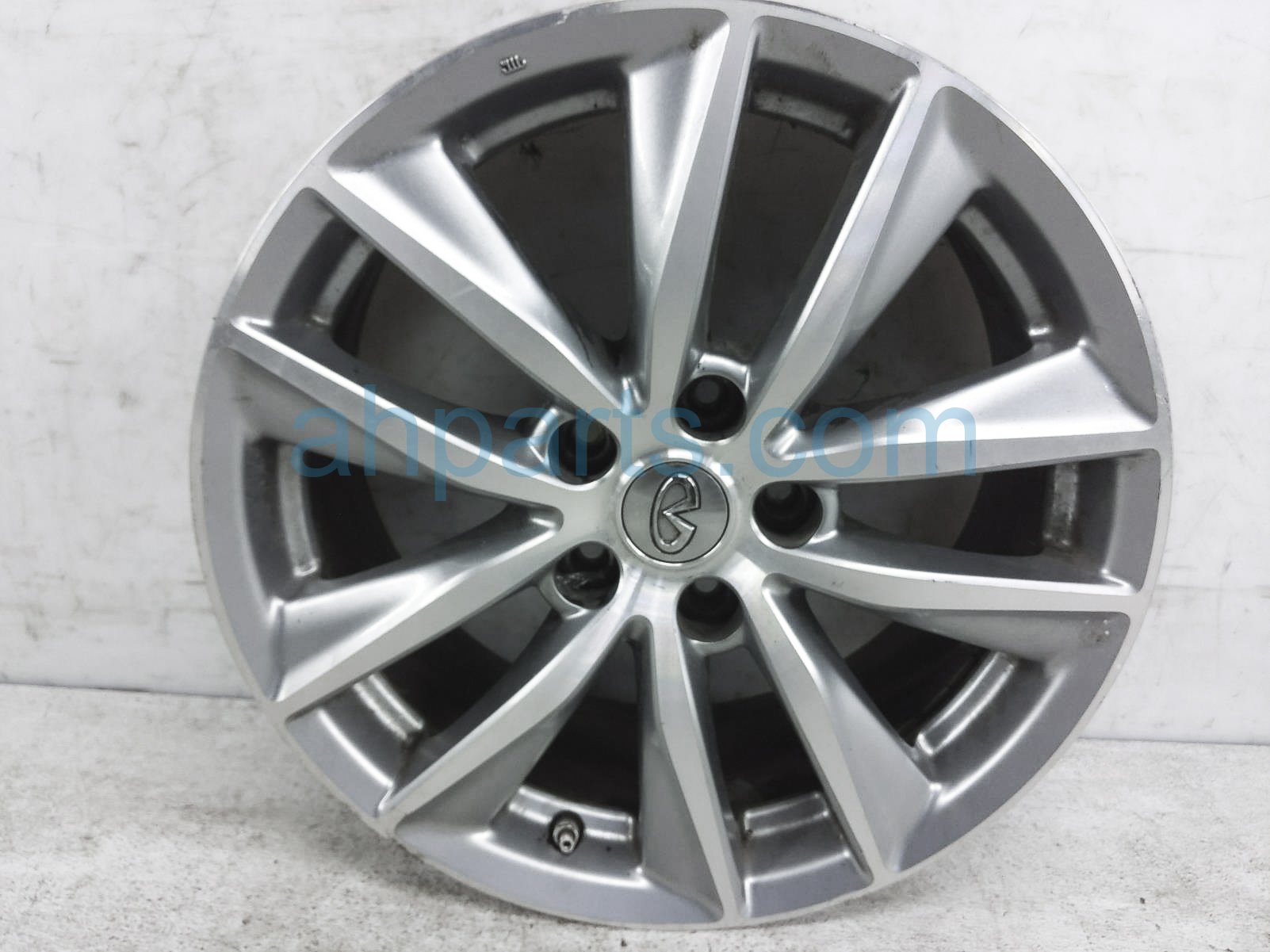 $145 Infiniti RR/RH WHEEL / RIM $145 Infiniti RR/RH WHEEL / RIM