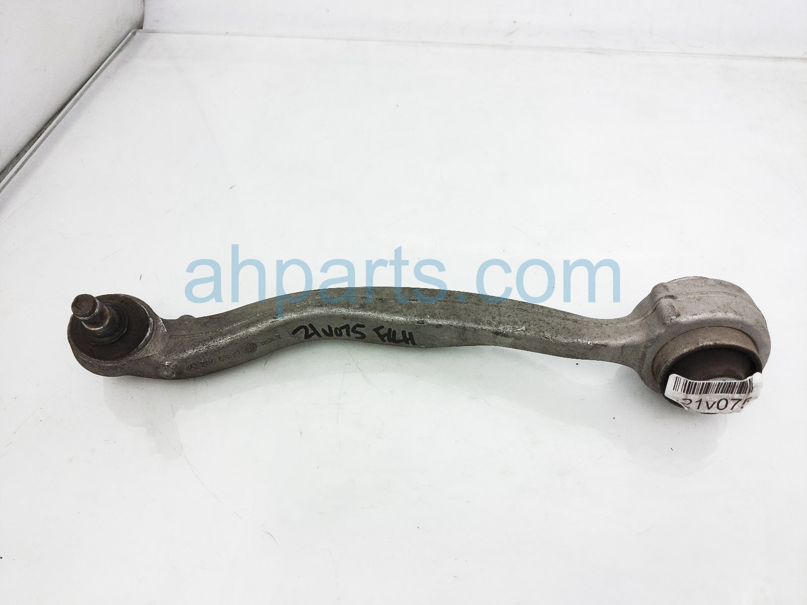 $40 Mercedes FR/LH FORWARD STRUT ARM $40 Mercedes FR/LH FORWARD STRUT ARM